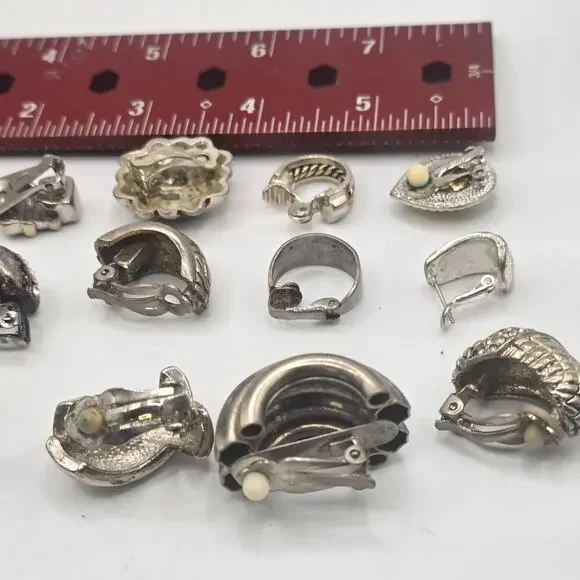 SINGLE Earrings Junk Lot 25 Pieces Mixed Color Craft Repurpose Project SKU 2959 - Picture 16 of 16